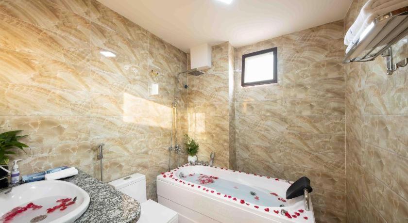 Hanoi Airport Premium Hotel エクステリア 写真